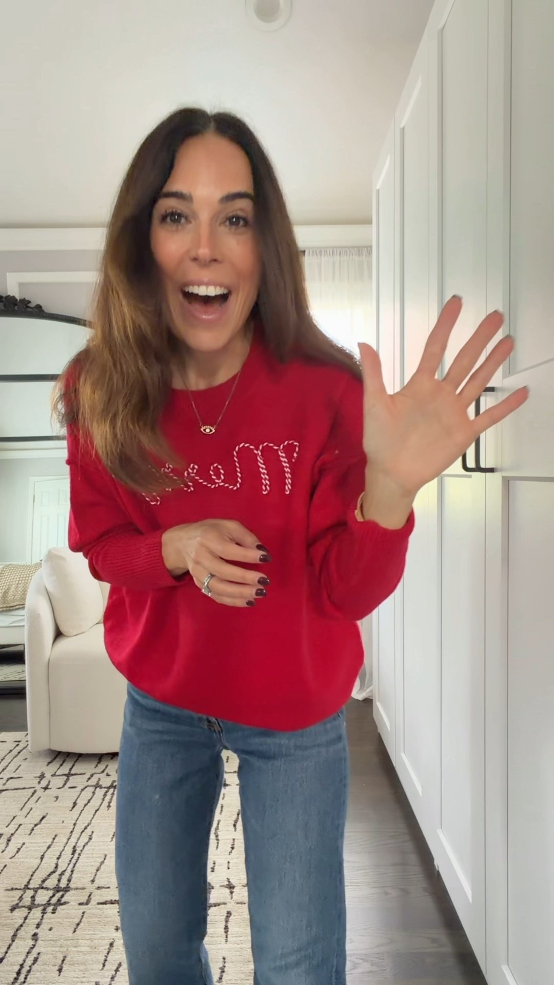 🎄✨ Holiday sweaters under $25?! Every single one of these looks way more expensive than it is. Perfect for all your festive plans — from cookie swaps to cozy nights in 🎁
I’m wearing size XS in all and everything’s from @nordstromrack #nordstromrackpartner #rackscore
Shop the full roundup below ⬇️


#LTKSeasonal #LTKGiftGuide #LTKHoliday