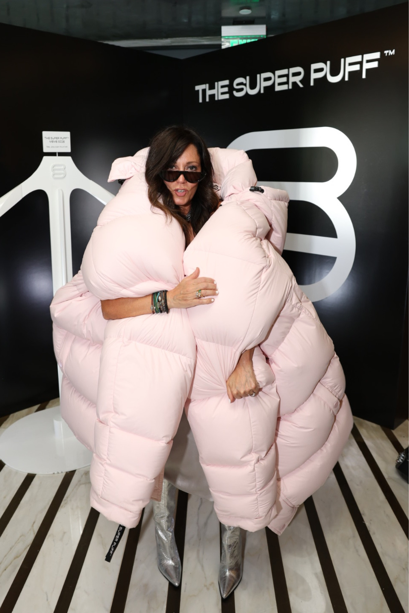 What are you staring at?? I was chilly 🥶😂😂

#LTKSeasonal #LTKTravel #LTKCon