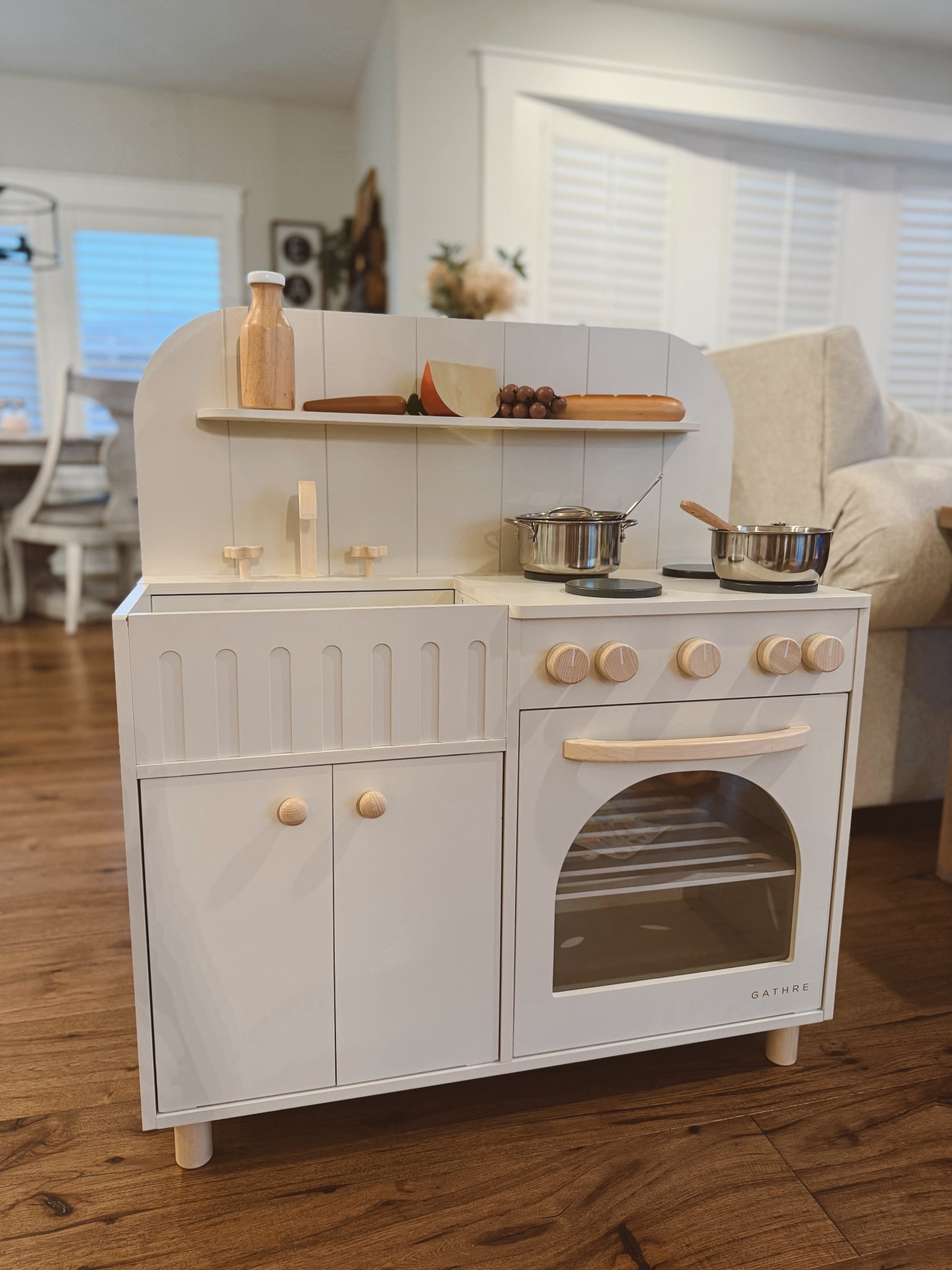 Cutest wooden play kitchen 🥘🧀🥖🥕

#LTKmomlife #LTKKids #LTKGiftGuide