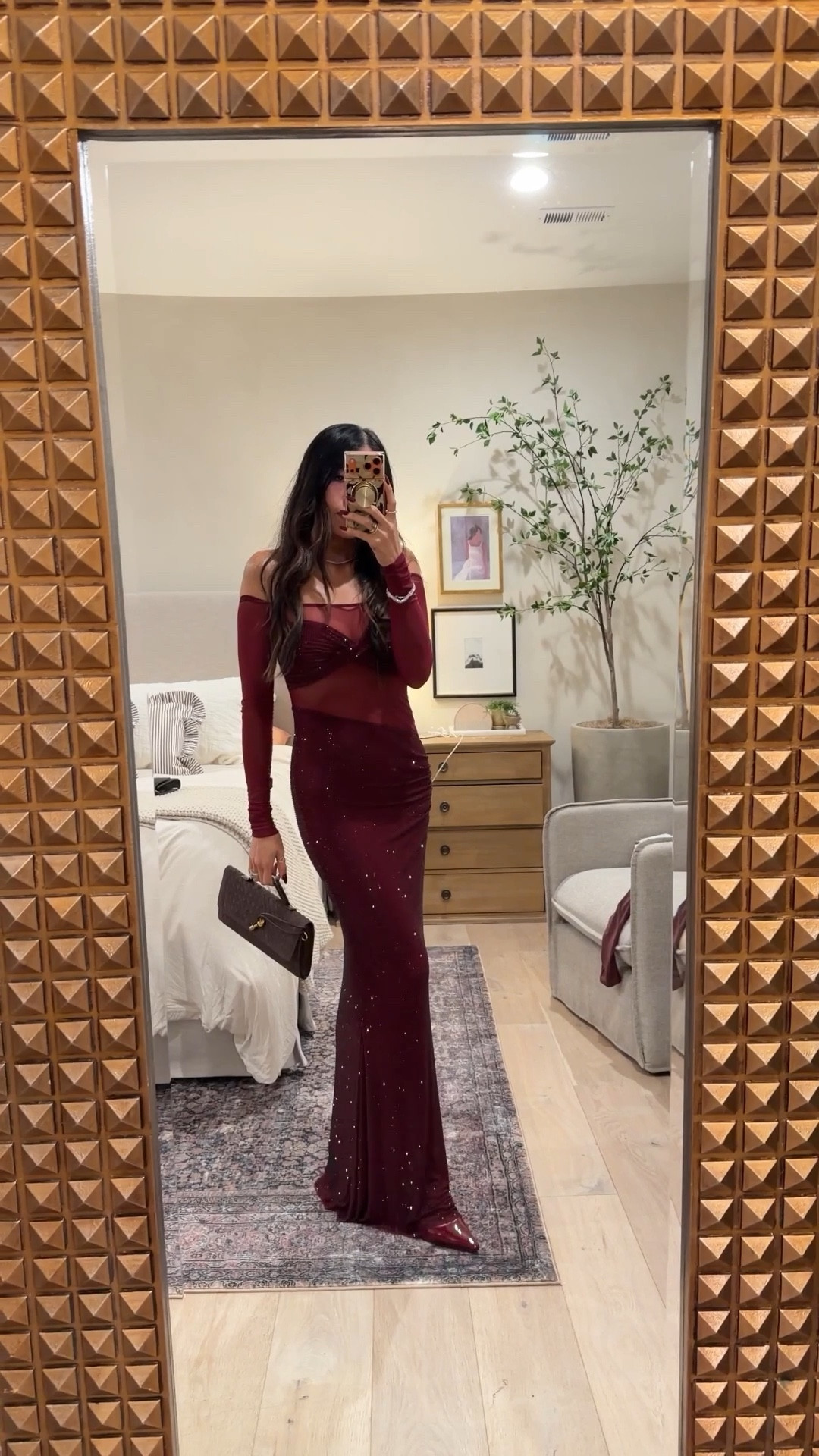 Holiday party dress
Sequin dress - medium 


#LTKHoliday #LTKmorningroutine #LTKSaleAlert