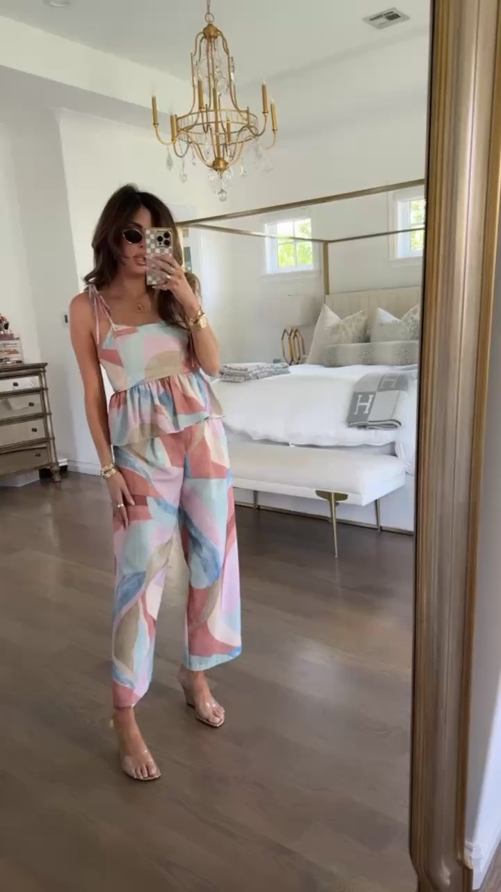 Perfect summer set!! Wearing a small top and medium in pants! 

Zara fashion, Zara finds, Matching sets, Gold wedges, Vacation outfits beach, Summer outfits, Travel outfits, Emily Gemma

#LTKSeasonal #LTKTravel #LTKootd