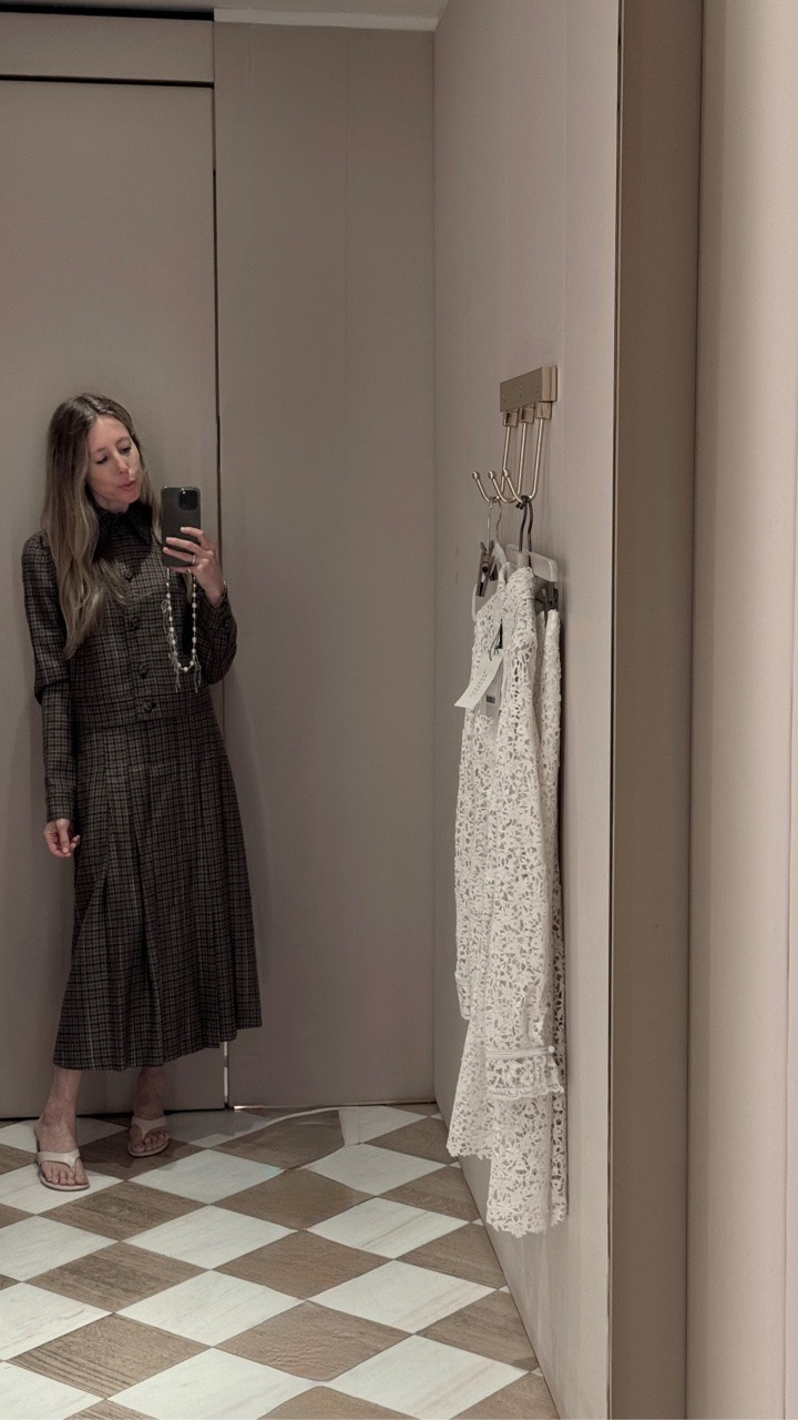 Unboxing newness for fall! Found a beautiful similar outfit to this.

#LTKootd #LTKgrwm #LTKTravel