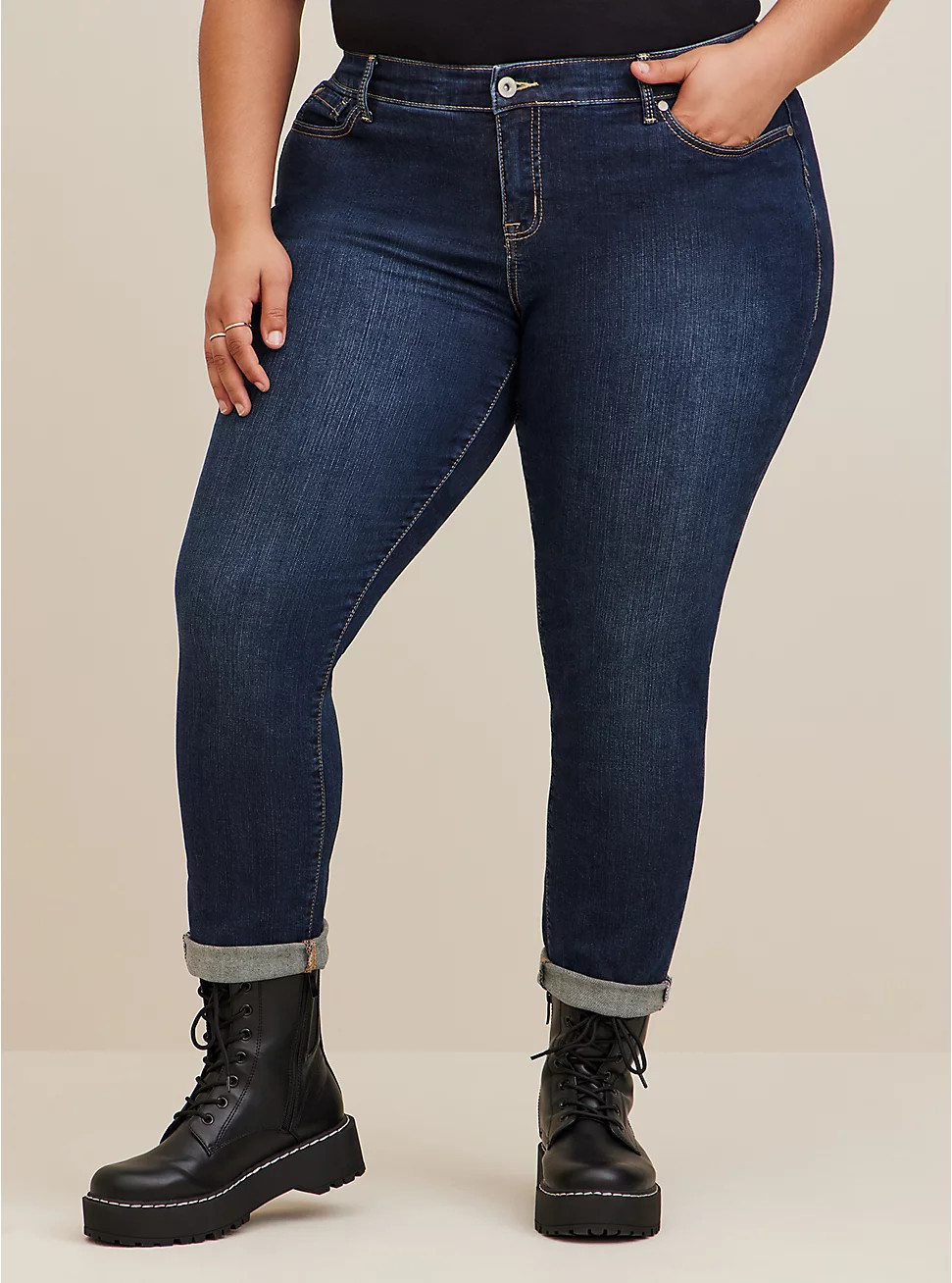 Boyfriend Straight Vintage Stretch Mid-Rise Jean | Torrid (US & Canada)