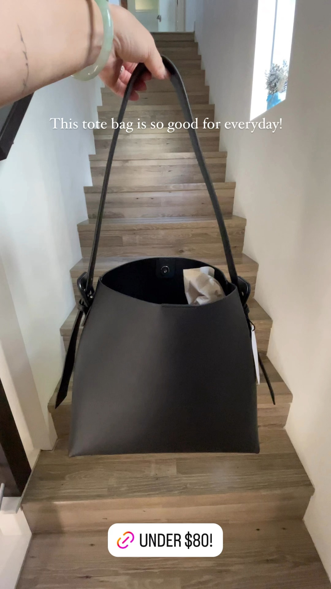 This tote bag is so good for everyday and under $80! I love the divider inside and it can hold so much stuff!

Tote, tote bag, work bag, work outfit, under $100, The Stylizt 



#LTKWorkwear #LTKFindsUnder100 #LTKItBag