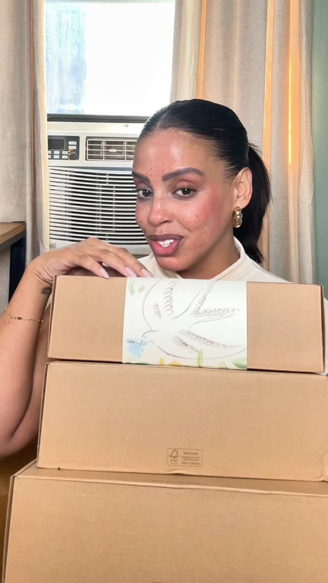 First look at my new VIVAIA styles 🤍

Comfort and style don’t have to compete — these are the kind of everyday shoes that actually work for real life.

The Margot 3.0 has a square toe that gives your toes room (no squeezing).
The All-Day Sneakers are hands-free and breathable — perfect for running around the city.
And the Margot Mary Janes with the embroidered mesh are such a beautiful, feminine touch.

Which one is your favorite?


#LTKspringtrends #LTKunboxing #LTKSpringSale