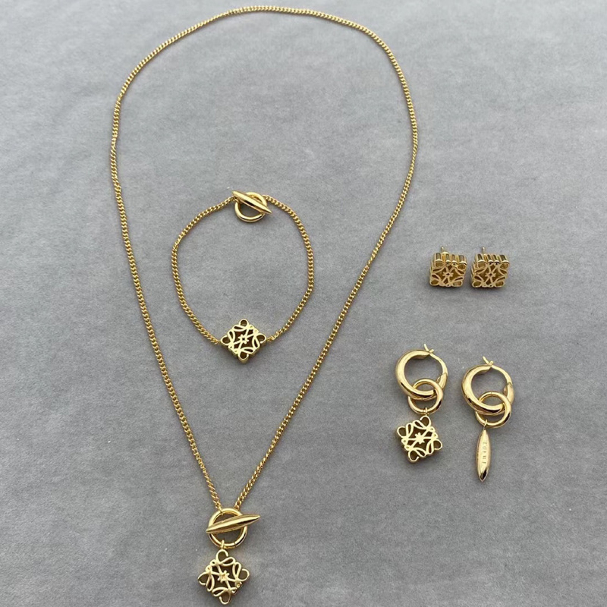 Loewe necklace earrings bracelet dhgate 

#LTKunder50 #LTKsalealert #LTKunder100