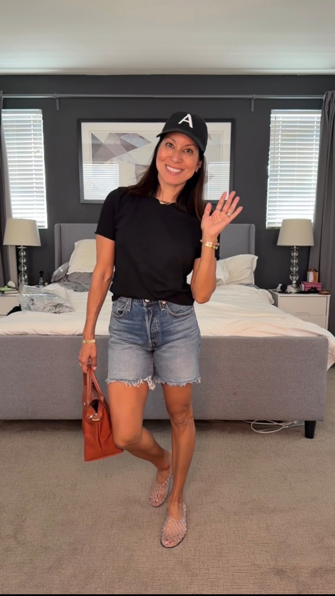 Sunday style 

One of my uniforms, denim shorts & a black tee. 


#LTKTravel #LTKOver40 #LTKSeasonal