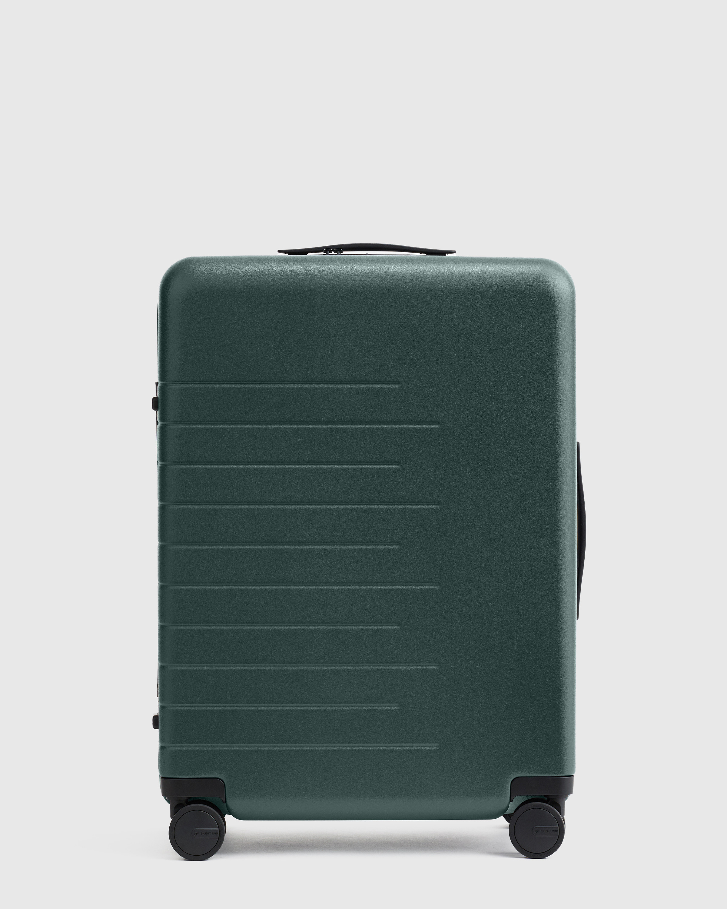 Quince | Medium Check-In Suitcase in Dark Green, Polycarbonte | Quince