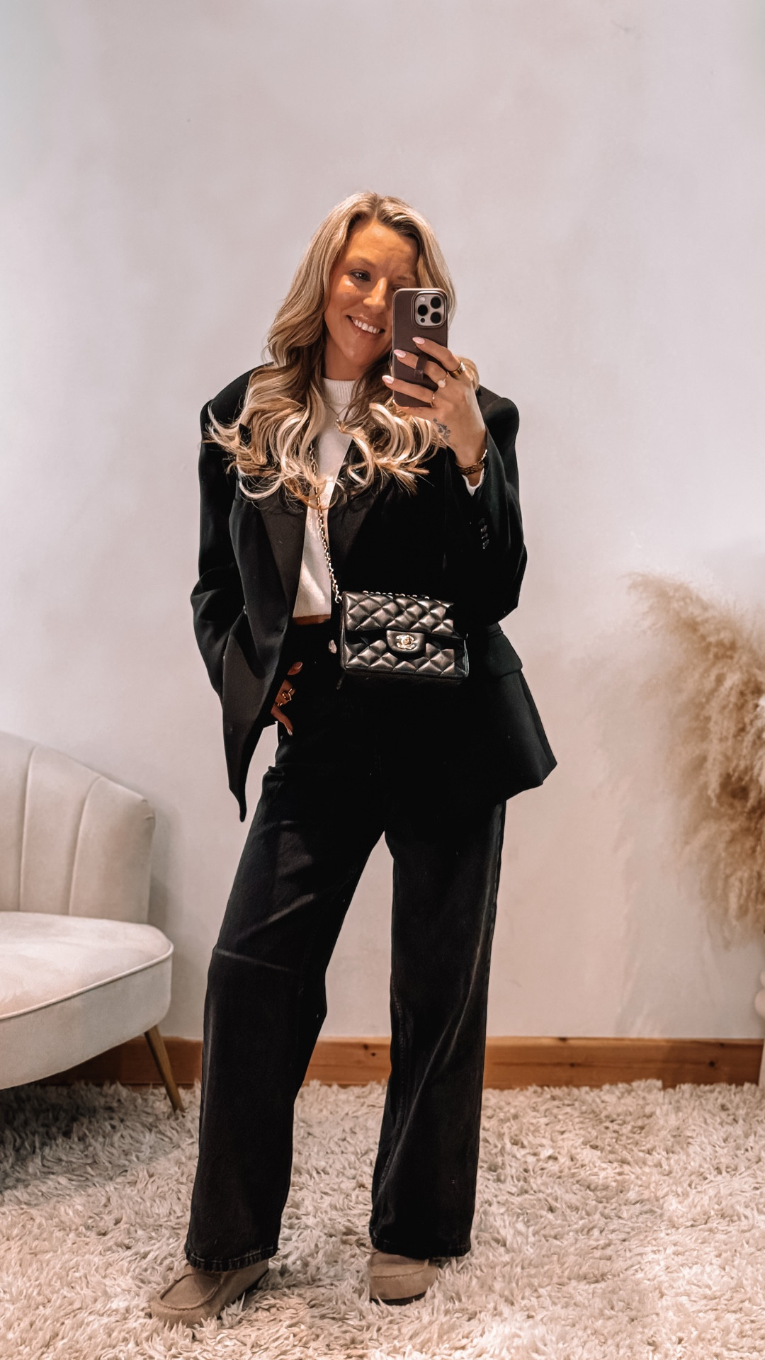 This black blazer?
Same piece.
Three completely different outfits.

Most wardrobes aren't boring they're just on autopilot.

Before you add to cart again, try this:
• Change the base layer
• Swap the shoe
• Adjust proportions
• Ada texture
• Roll the sleeves (always roll the sleeves)

Style isn't about owning more.
It's about seeing more potential in what you already have.

And if this week proved anything...
You were never underdressed.
You were just playing it safe.

Save this for the next time you say "I have nothing to wear."

#LTKootd #LTKselfcare #LTKgrwm