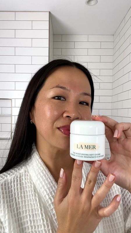 Sharing a look at my go-to moisturizer The Moisturizing Soft Cream from @lamer. This is the best of THE BEST in skin care. I’m a true La Mer devotee - it’s a brand I’ve been using for years. The Moisturizing Soft Cream is the formula I keep going back to for the luxuriously soft texture that absorbs beautifully into the skin.
 
Love this to help restore moisture to my skin. It helps firm, plump and hydrate in the most beautiful way. Infused with their signature Miracle Broth to help revive the skin and give it that youthful bouncy glow. I use this daily. A little goes a long way.
 
Find it now at @sephora
 
#sephora #LaMer #LaMerPartner

#LTKbeauty
