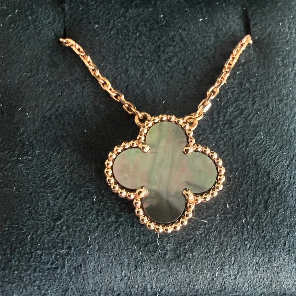 Van Cleef & Arpels Gold Clover Necklace | Poshmark