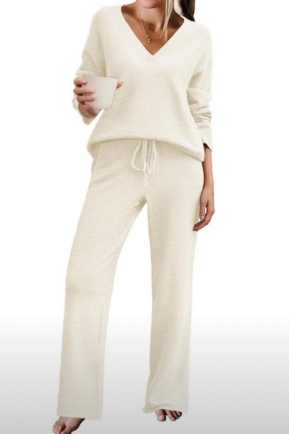 also, just love anytime I find a good cozy pajamas set, and these are affordable and very similar to a barefoot dreams! 

#LTKGiftGuide #LTKHoliday #LTKSeasonal