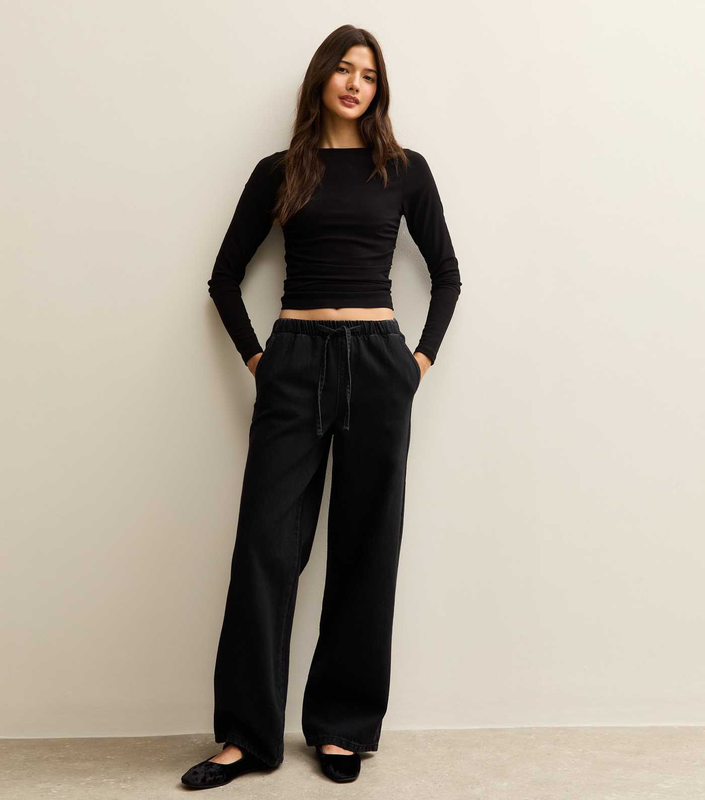 Black Denim Wide Leg Drawstring Waist Jeans | New Look | New Look (UK)