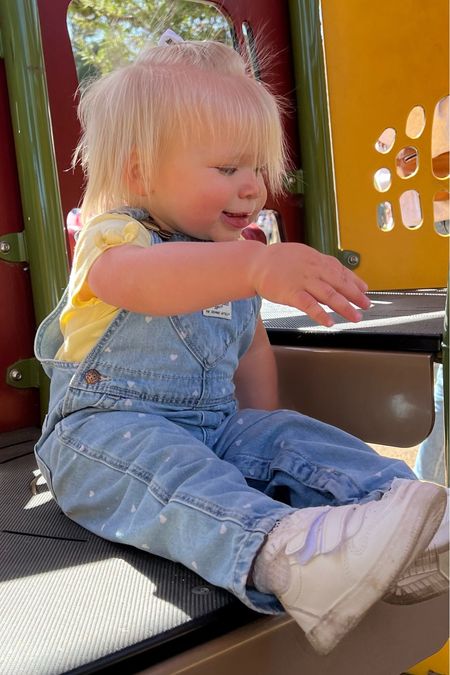 If you don’t have overalls for your baby, the time is now! How cute are these #oshkosh #overalls from #target 🌻

#LTKbaby #LTKSeasonal #LTKkids