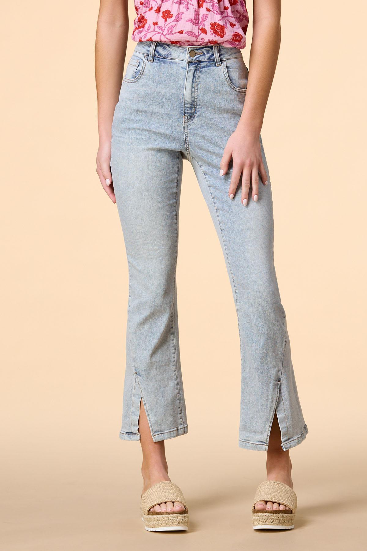 slit the difference jeans | Versona