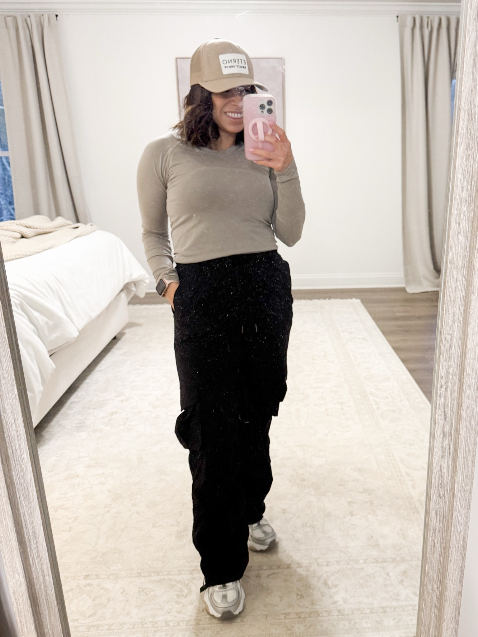 LOVE these pants! And those long sleeve waist length swiftlys are my fave!

I’m in a size 6 for both!