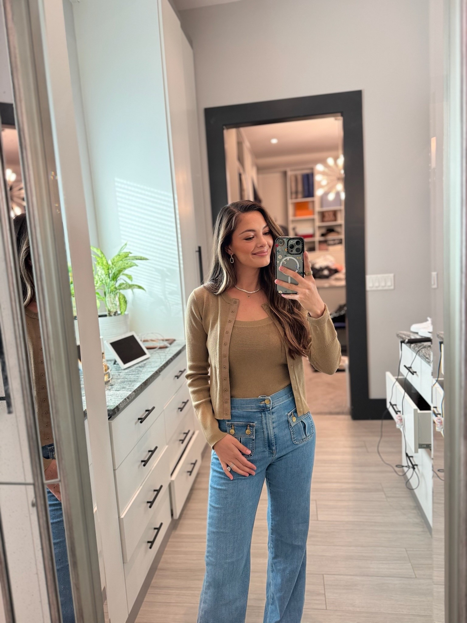 Fall outfit, denim, sweater and tank

#LTKFallSale #LTKStyleTip #LTKBaby