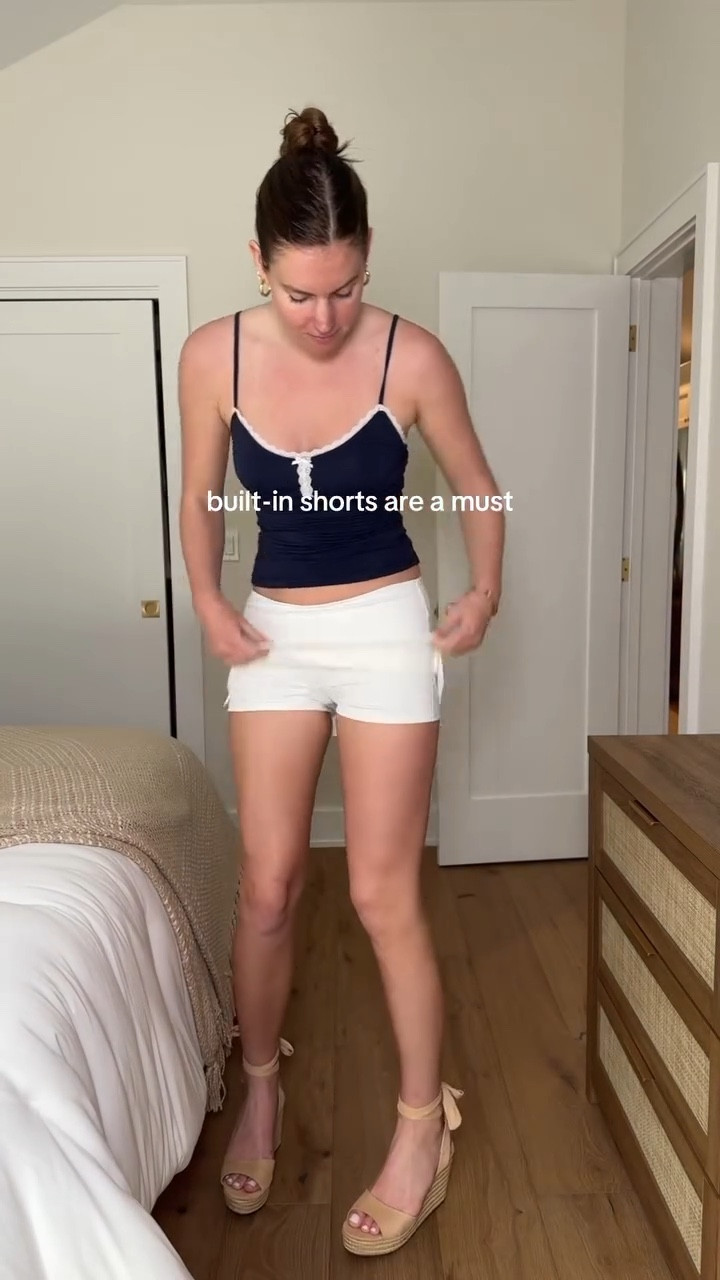 comment SHOP if you want a mini skirt that actually works on long legs.

This one is easy, casual, and surprisingly tall-friendly.

https://tr.ee/ewEnGu

Follow @kristinanicoletall for tall girl wardrobe fixes that actually work

#tallgirlstyle #miniskirt #tallgirlapproved #longlegs #wardrobefinds