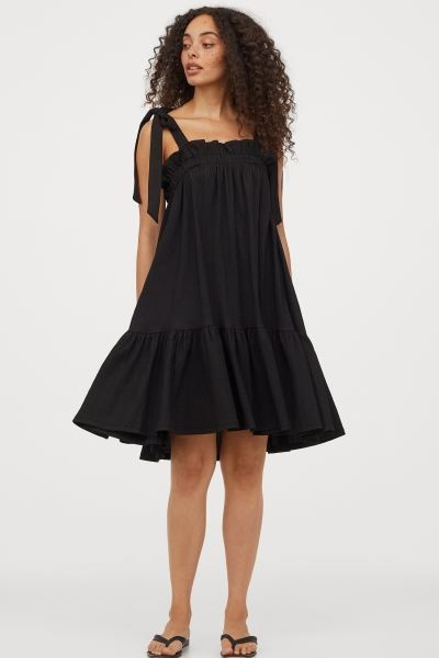 Bow-detail dress | H&M (UK, MY, IN, SG, PH, TW, HK)