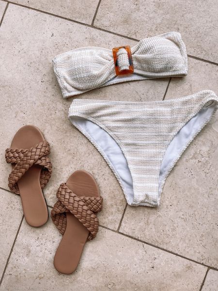 Amazon spring break looks🌸 size small swimsuit

Amazon finds | vacation | swimsuit | spring break | outfit idea 



#LTKstyletip #LTKswim
