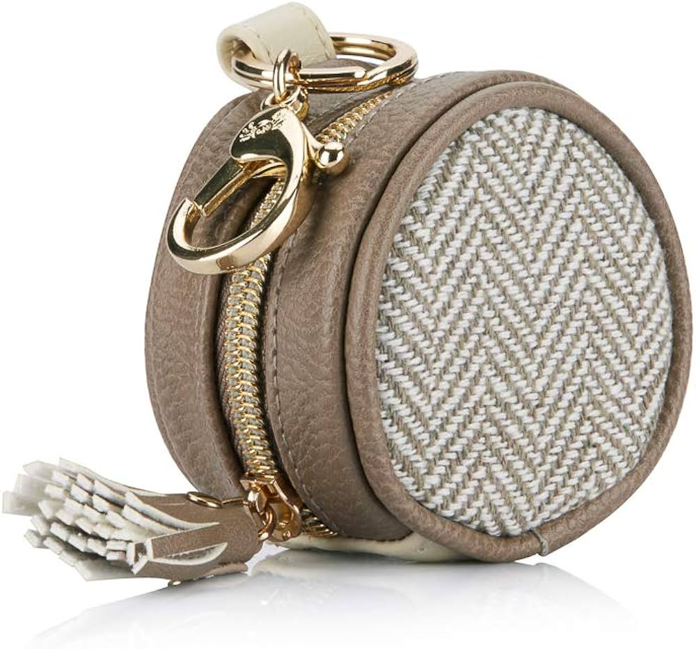 Itzy Ritzy Pacifier Case with Clip – Pacifier Charm Pod Includes Clasp To Easily Attach To a Di... | Amazon (US)