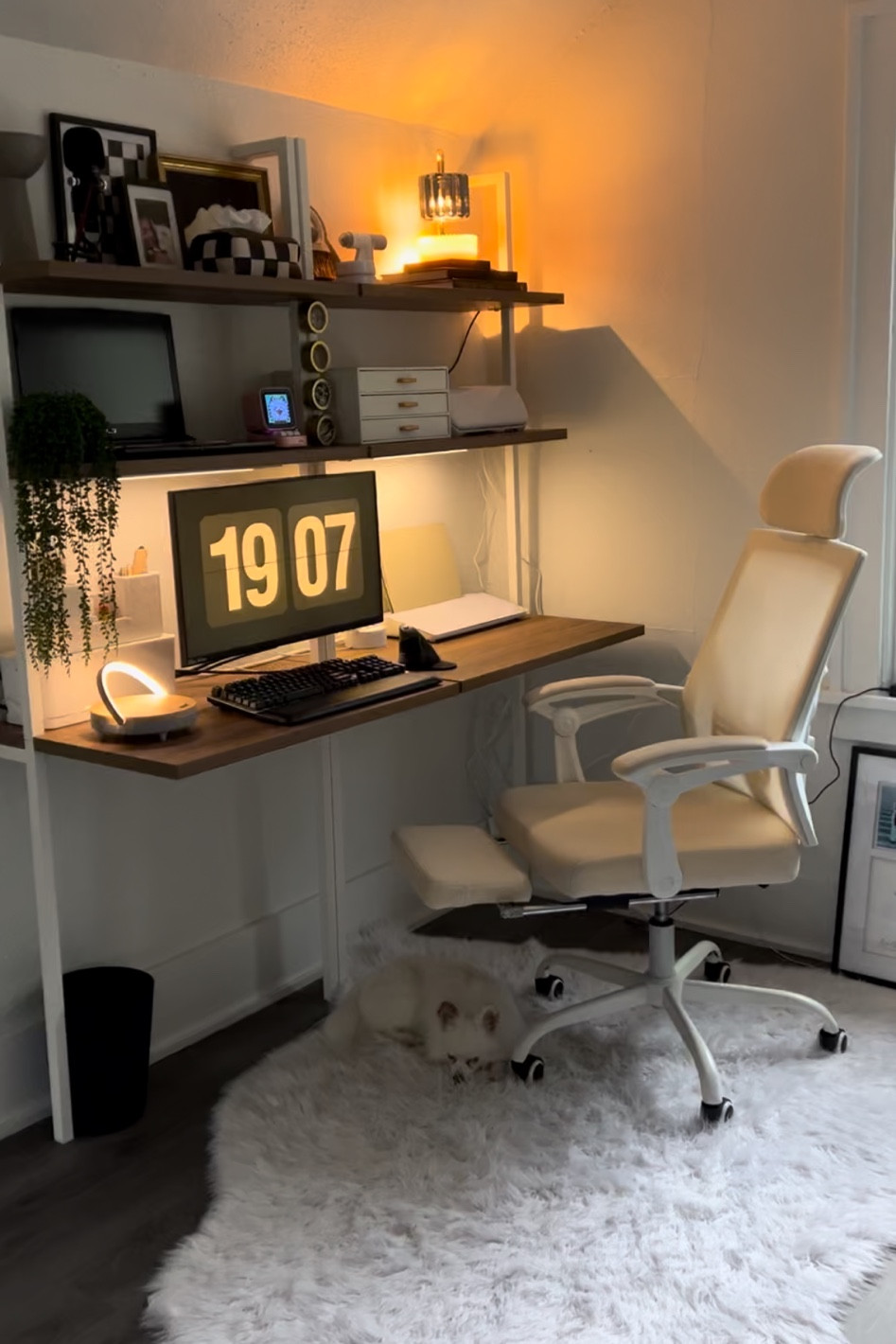 Small Home Office #home #office #homeoffice #smalloffice

#LTKHome