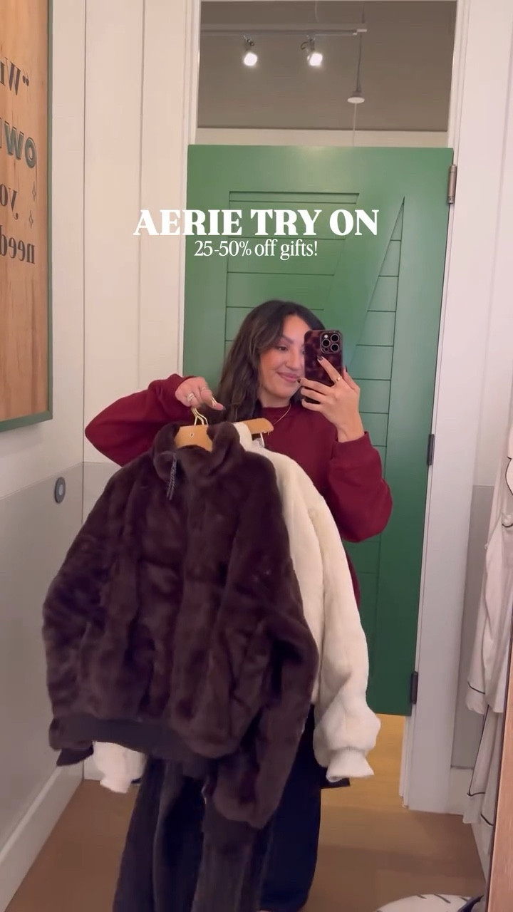 @aerie is having another sale this weekend if you need last minute gifts! 25-50% OFF this weekend

Brown velour matching set- smalls
Fue zip up jacket- small (brown one is shown in medium but I’d stick with your true size)
Oversized dachshund sweater- XS (runs big)
Button up pull over sweatshirt – XS (runs big)
Matching barefoot dreams, look-alike set – small
Super soft PJ – small (runs a little big)


Aerie try on, aerie offline, aerie leggings, matching set, gifts for her, last minute Christmas gifts

#LTKGiftGuide #LTKSaleAlert #LTKHoliday