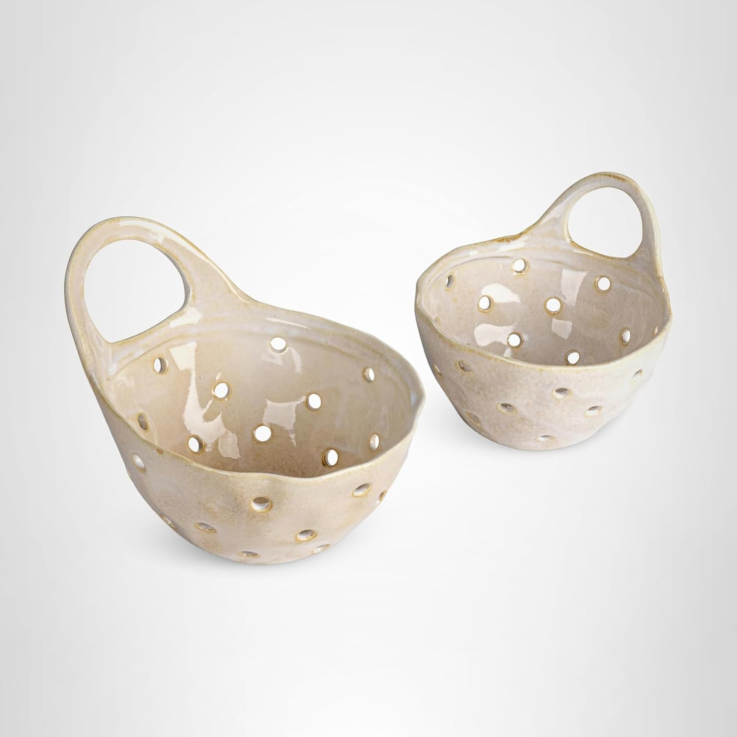 Set of 2 Cream Stoneware Colanders | Amazon (US)