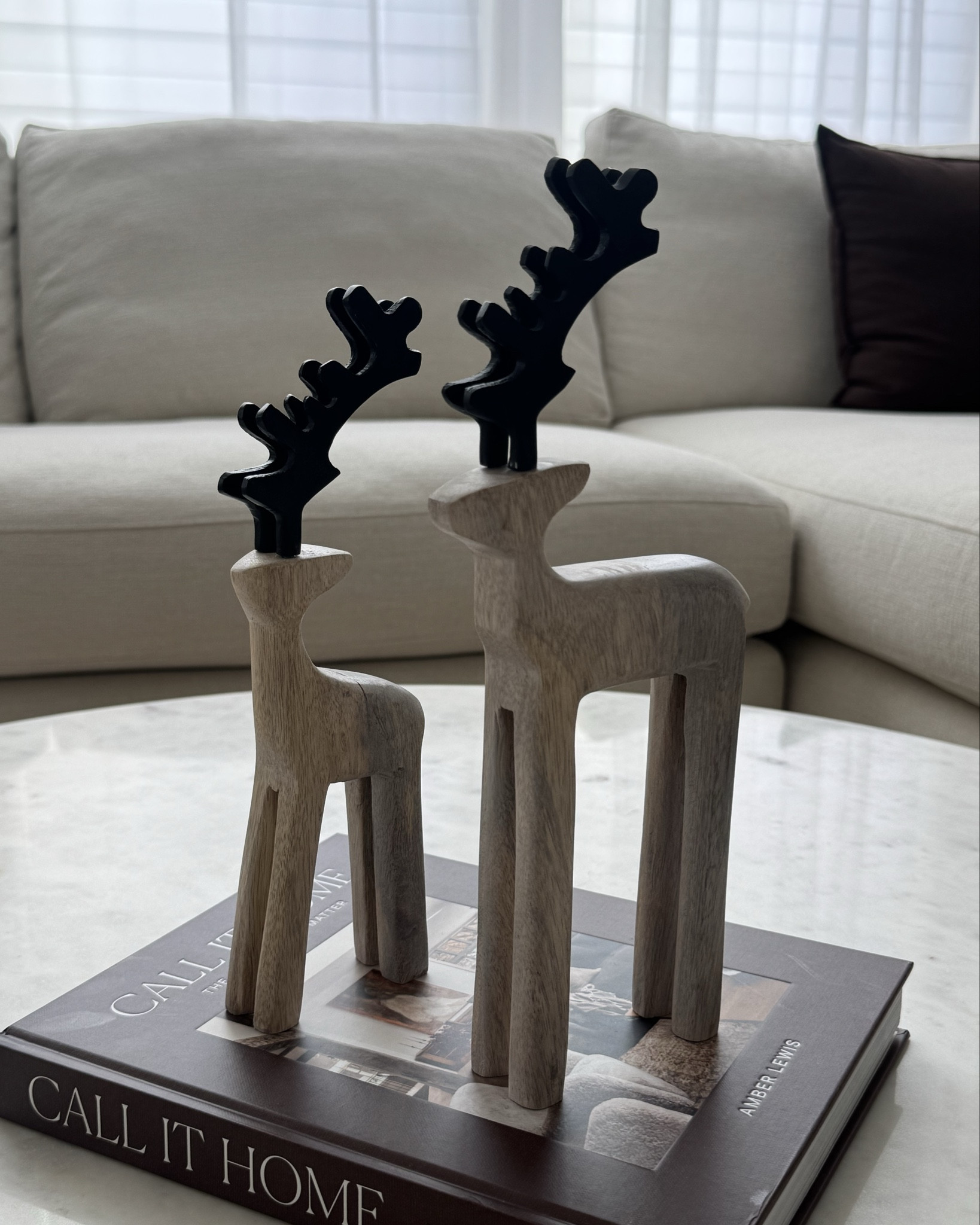 Christmas living room

#LTKstorytime #LTKHoliday #LTKHome