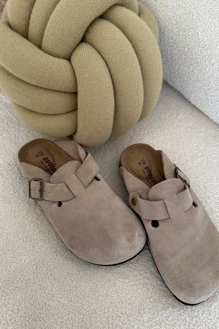 Birkenstock DUPE!!! So comfy 

#LTKFindsUnder50 #LTKU