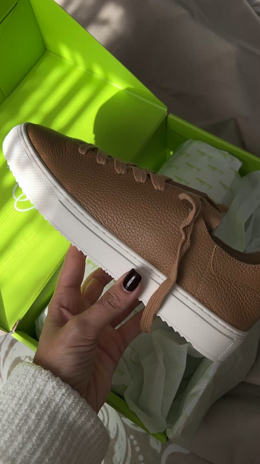 The perfect autumnal sneaker! Full leather for $99 - so so so so good 🌰☕️🍂👢🍁🪵🐿️

#workwear #sneakers #footwear #fallshoes #samedelman 

#LTKShoeCrush #LTKFindsUnder100 #LTKGiftGuide