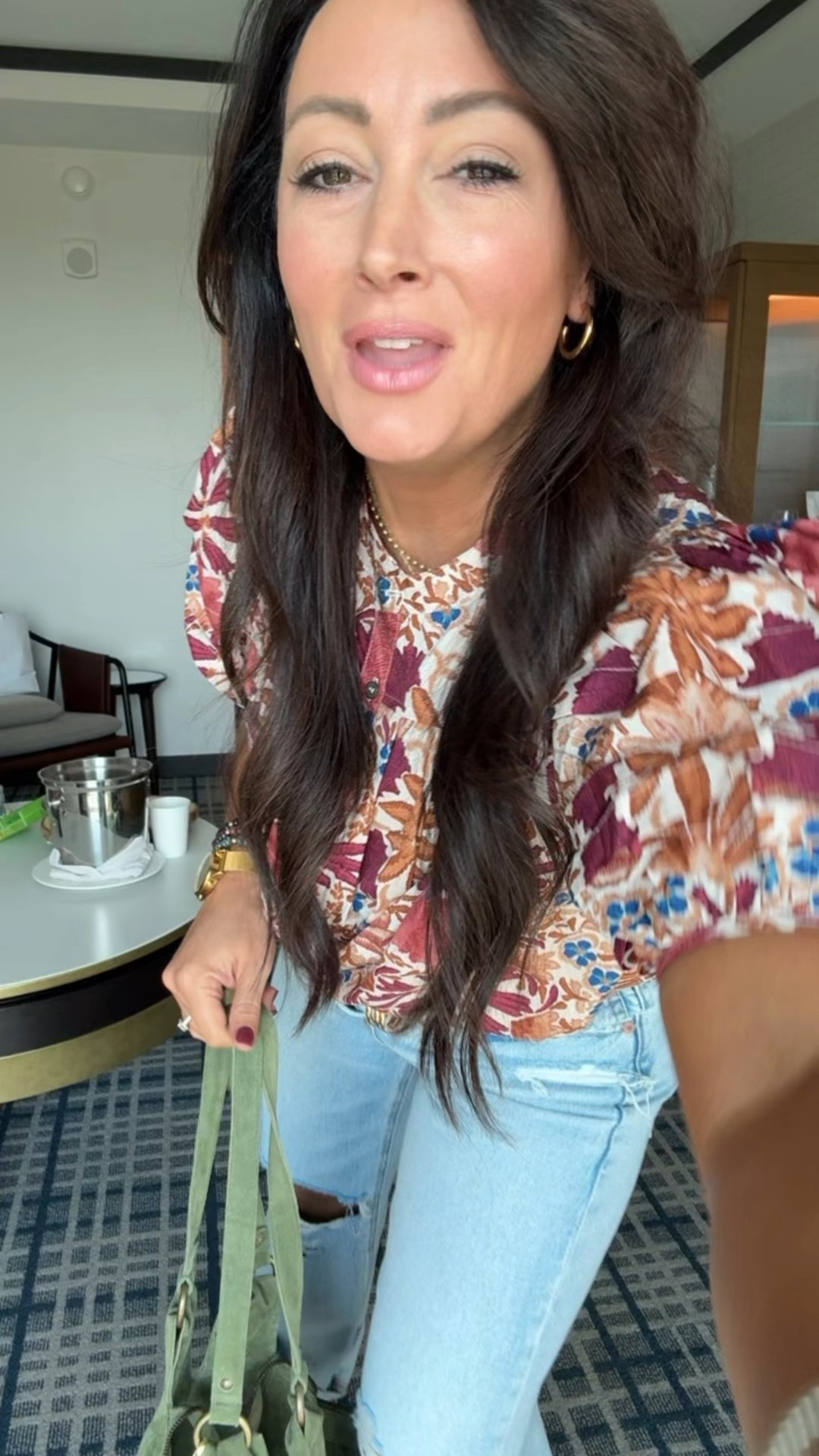 • medium top
• size 6 denim 


#LTKFindsUnder50 #LTKSeasonal #LTKStyleTip