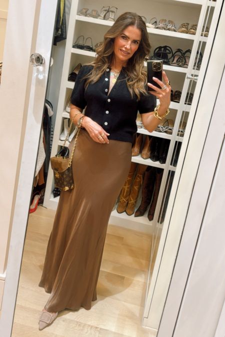 off to a fun brunch w the girls in my fav maxi skirt🤎🤎

i own 3 colors & the 4th is in my shopping cart it’s a must! 

#LTKshoecrush #LTKworkwear #LTKstyletip