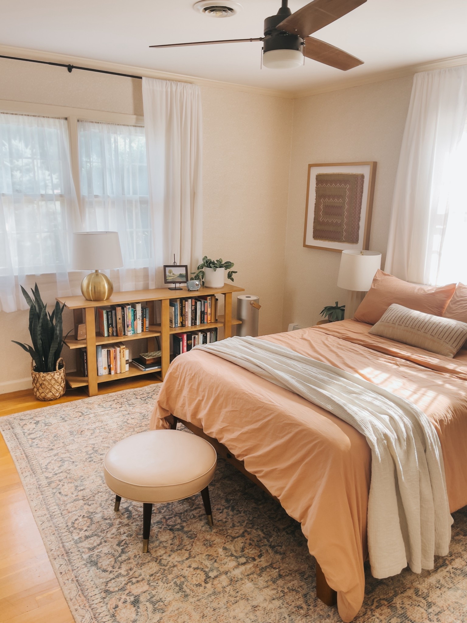 I’m feeling extra energized this first work day of the new year! What are your goals for 2026? My list definitely includes lots of reading…Create your own cozy reading room with these home décor finds ⭐️

#LTKHome #LTKselfcare #LTKstorytime