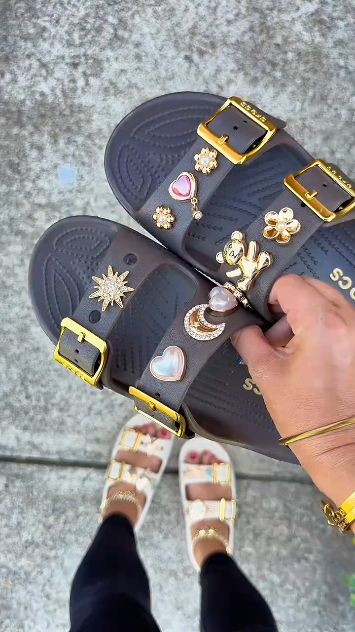 The espresso and frappe Saturday sandals are sooo stunning! #crocs #crocssandals #crocssaturday #crocssuperbrandday #ad 

 #LTKootd #LTKWorkwear #LTKTravel