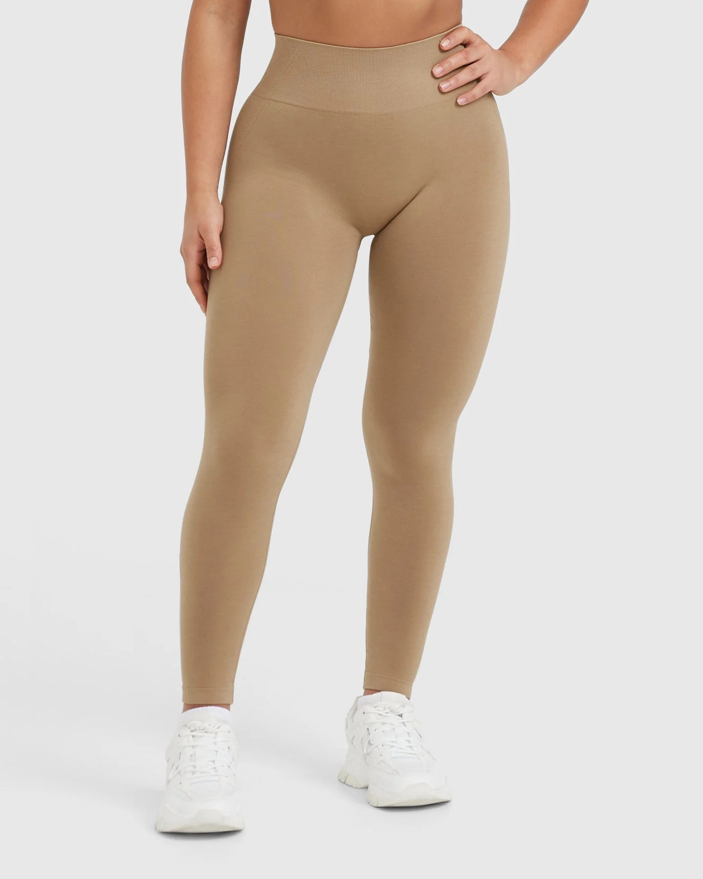 Effortless Seamless Leggings 
 Dune Brown | Oner Active (UK / US)