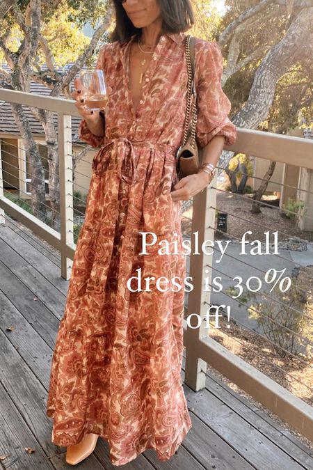 This beautiful fall dress is 30% off during the shopbop sale 
Beautiful for fall family photos 
