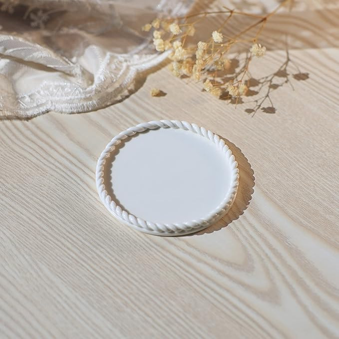 VINCOMIC Ceramic Ring Trinket Dish with Handmade Braid Edges-Round Jewery Tray for Rings,White,Va... | Amazon (US)