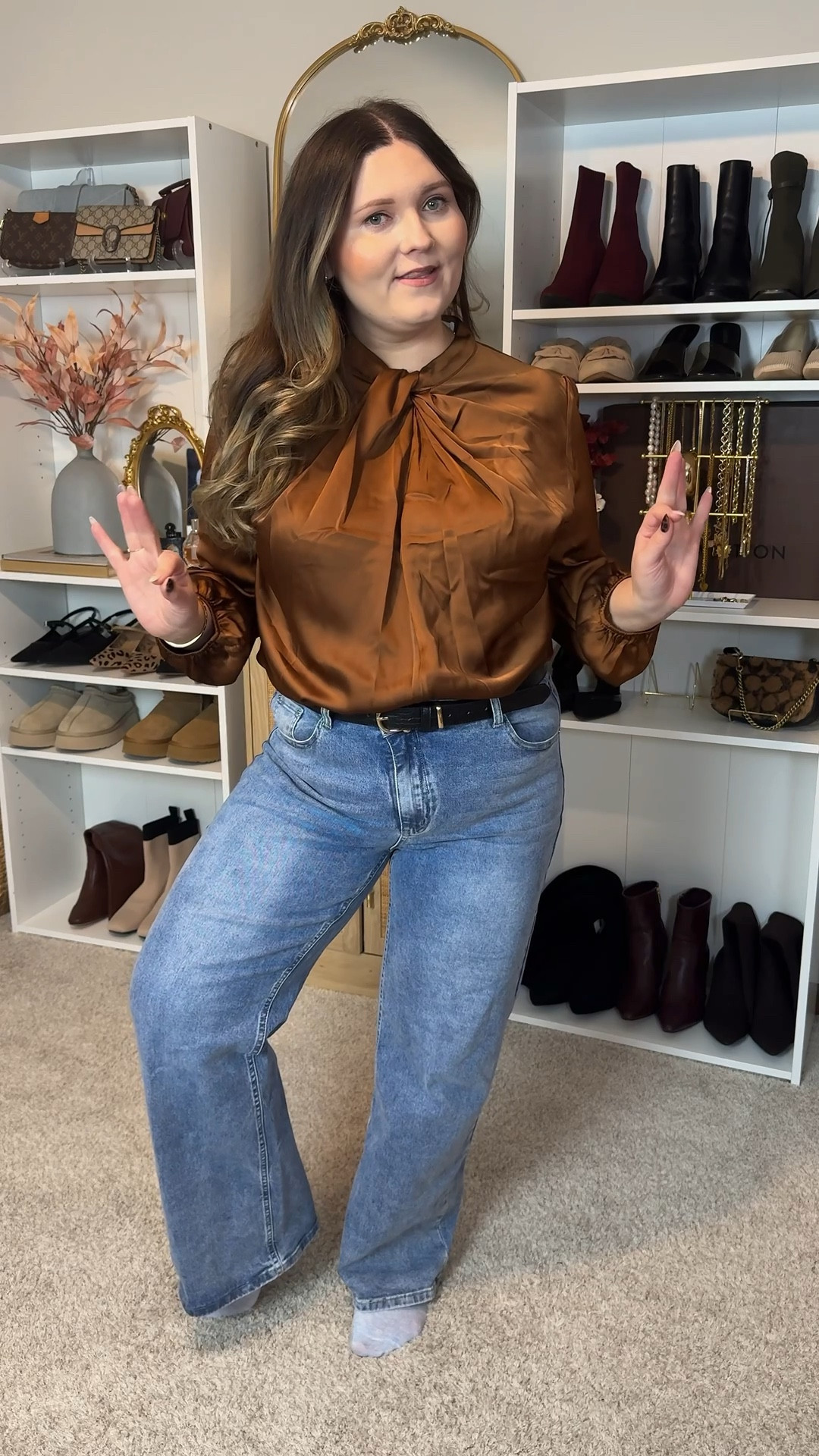 Cute top + jeans 

#LTKgrwm #LTKFindsUnder100 #LTKMidsize