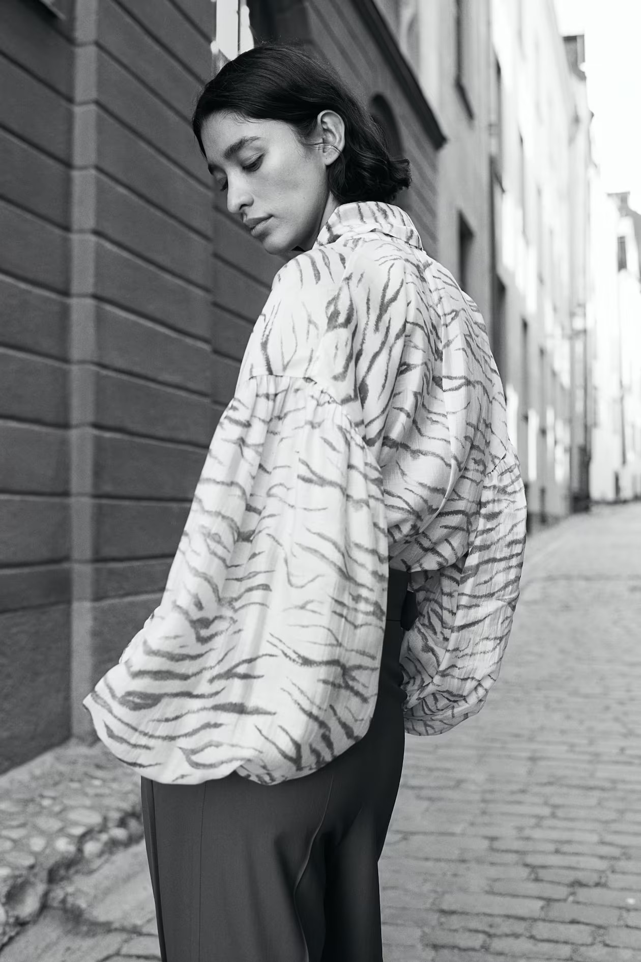 Patterned tie-neck blouse | H&M (UK, MY, IN, SG, PH, TW, HK)