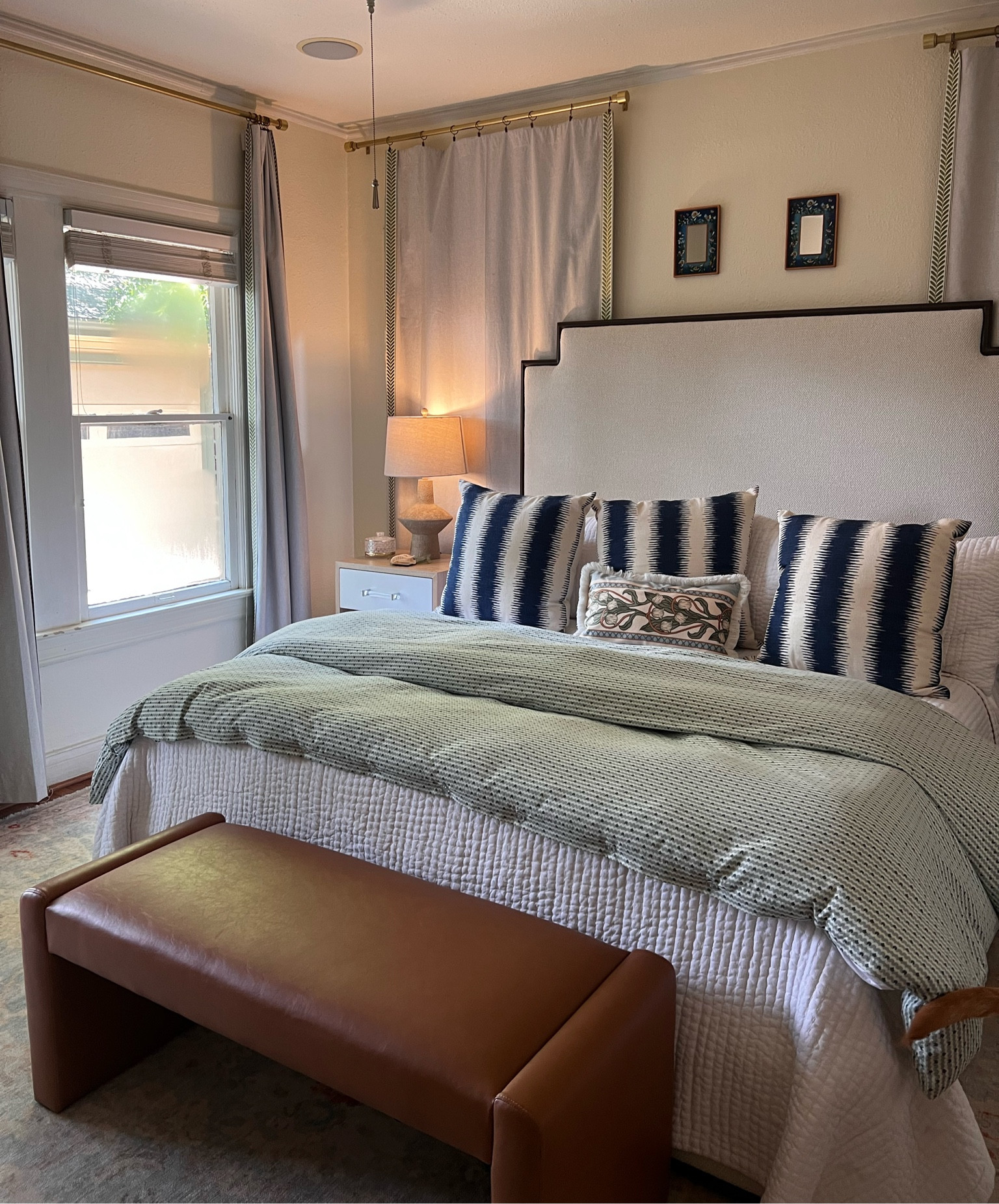 our completed bedroom 💭

#LTKHome