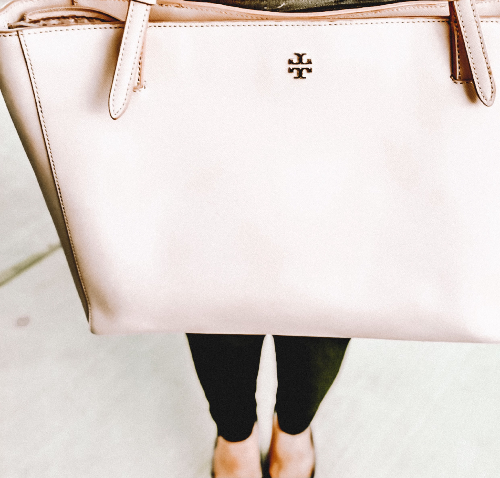 Kate Spade Leather Bag | Back to School | Grad Student | School Psychologist | Computer Bag | Work Bag | Pink Handbag | Kate Spade New York#LTKSummerSales 

#LTKU #LTKItBag