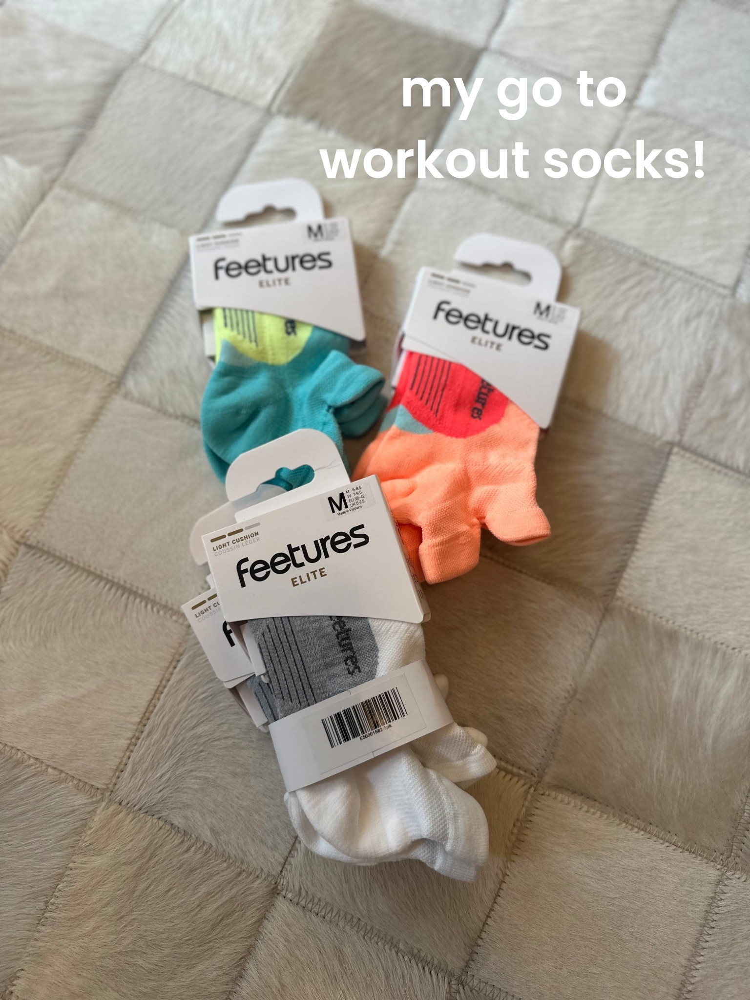 Women’s socks
Feetures
Elite light cushion 

#LTKActive #LTKShoeCrush