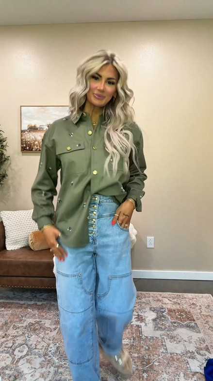 Get dressed with me!! Wearing a small in the top and a 4 in the jeans! 👖 Could’ve done a 2, but the adjustable buttons on the side helped! #Walmartstyle

#LTKootd #LTKgrwm #LTKSeasonal