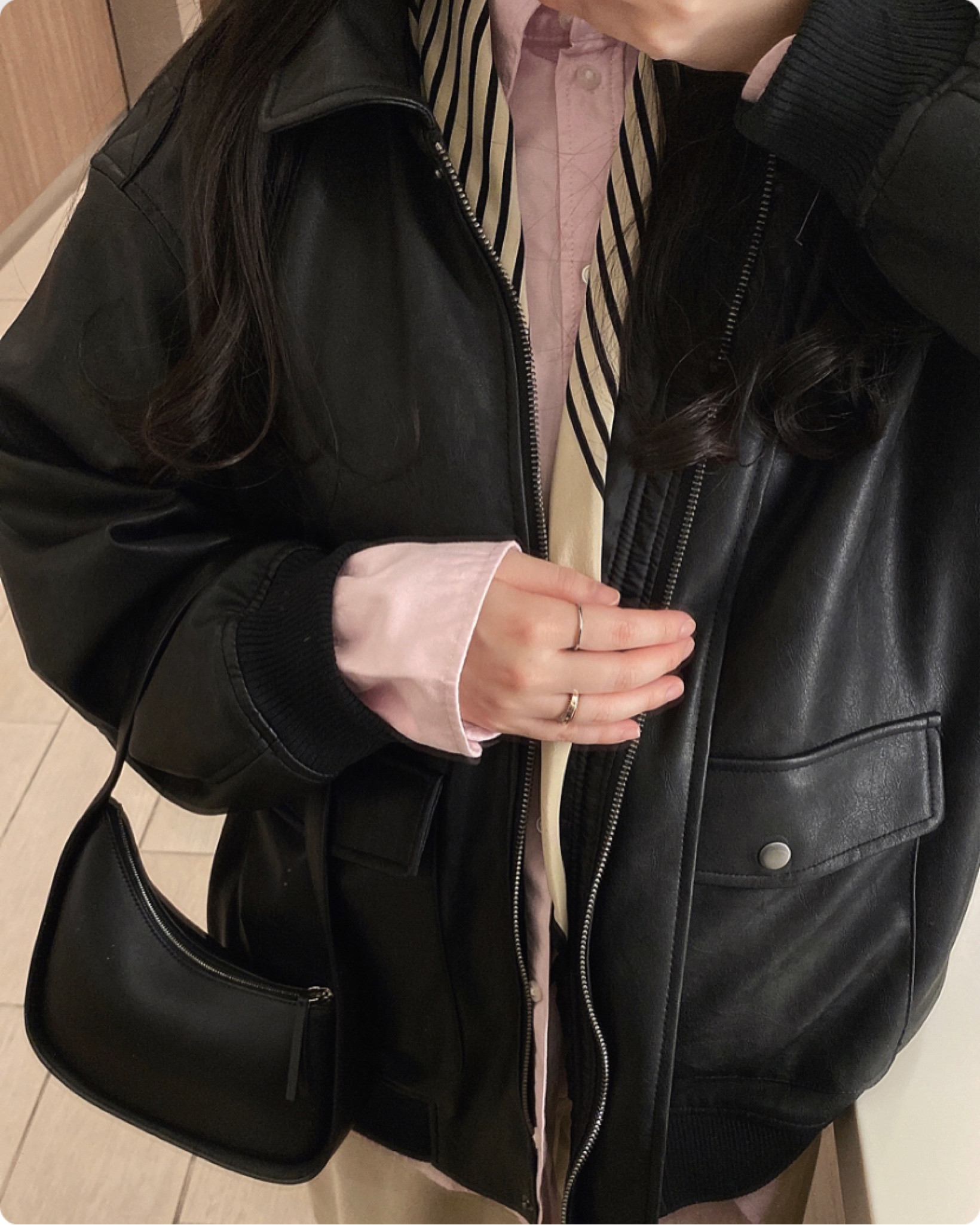 Alone in Tokyo

#tokyo #ginza #aloneintokyo #therow #therowbags #therowboots #toteme #minimalstyle #modern #styleblog #styleblogger #fashionblogger #ootd #ootdfashion #혼자도쿄 #혼자여행 #혼자놀기 #도쿄 #긴자 #더로우 #더로우가방 #데일리코디 #데일리룩 #오오티디 #ひとりたび #ひとり旅 #今日のコーデ #今日の服 #ザロウ 

#LTKitbag #LTKstyletip #LTKAsia