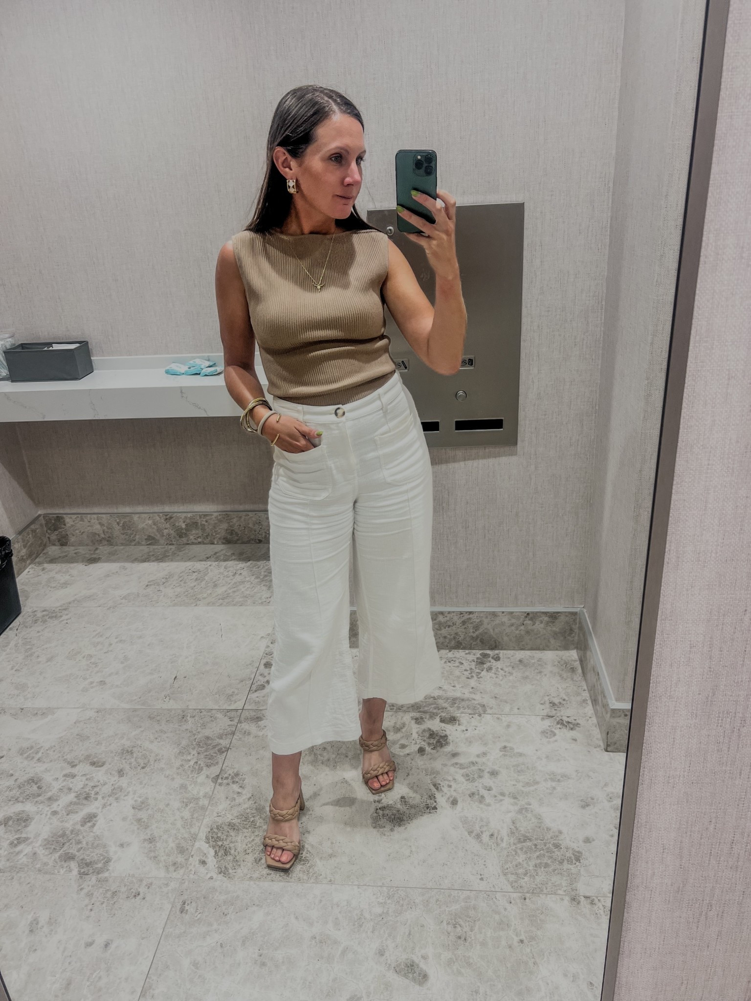 
This year Nordstrom Anniversay, I found fall staple pieces for a capsule wardrobe, knee high boots, business casual work wear.

I bought the open edit tank,  Ralph Lauren Tweed Coat, Vinca Camuto Brown Knee Hogh Boot with pointy toe and heel,  striped crewneck that is giving coastal grandmother vibe, some athletic pieces from free people like the $19 viral shorts,

If I were to add a few the Levi barn coat, western boot, denim under $75, and striped sweater 

Follow my LTK @clairecumbee on the @shop.LTK app to view this post and get my exclusive app-only content!

#liketkit #LTKSeasonal #LTKOver40 #LTKFindsUnder50
@shop.ltk
https://liketk.it/5iX9U

#LTKFindsUnder100 #LTKFindsUnder50 #LTKPetite