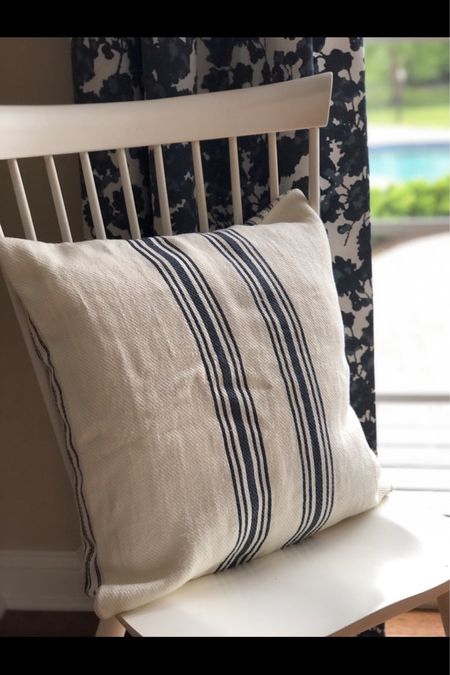 Grain sack stripe pillow - casual farmhouse style in blue and white!



#LTKstyletip #LTKSeasonal #LTKhome