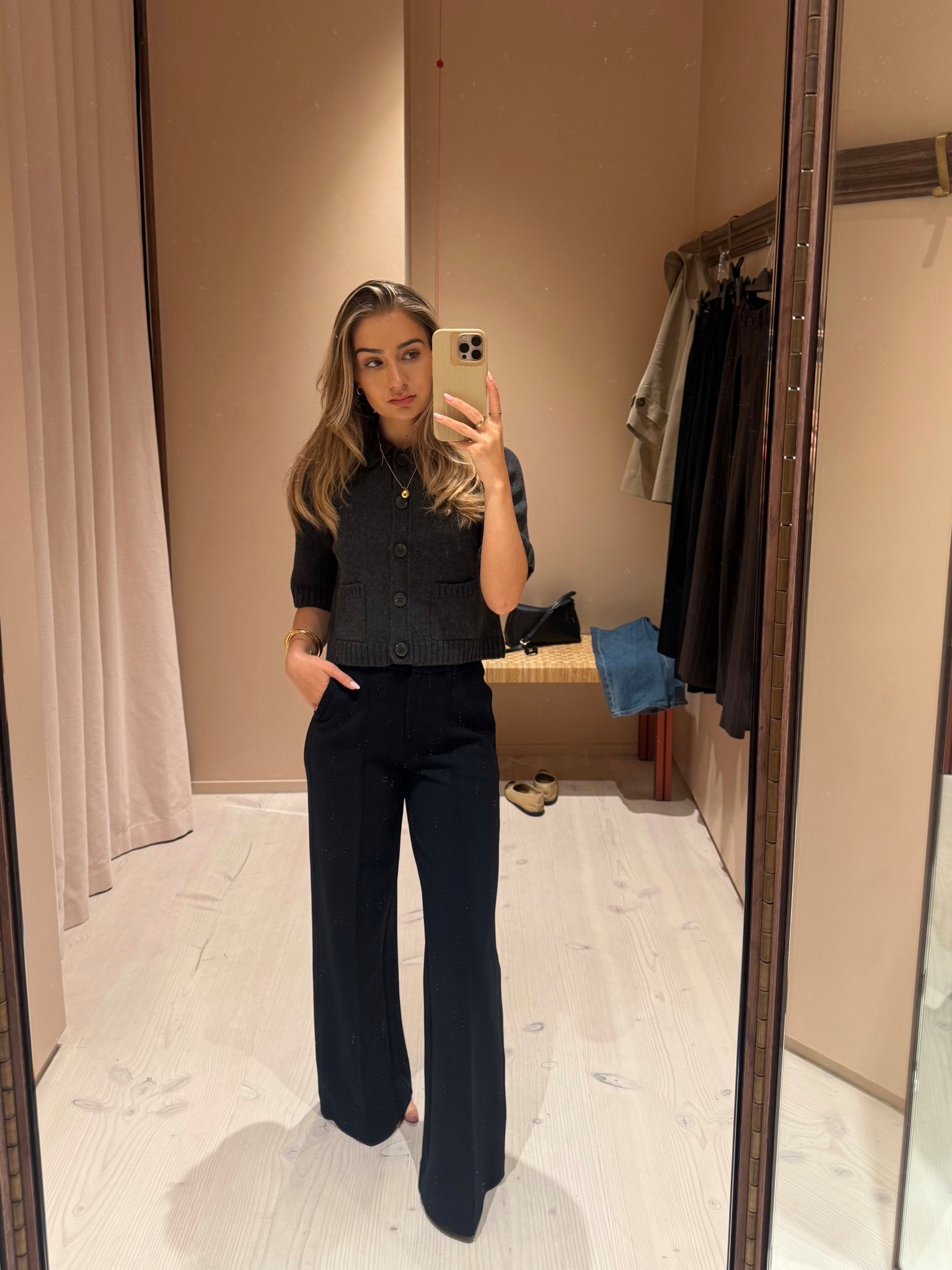 The ultimate black tailored trousers!!