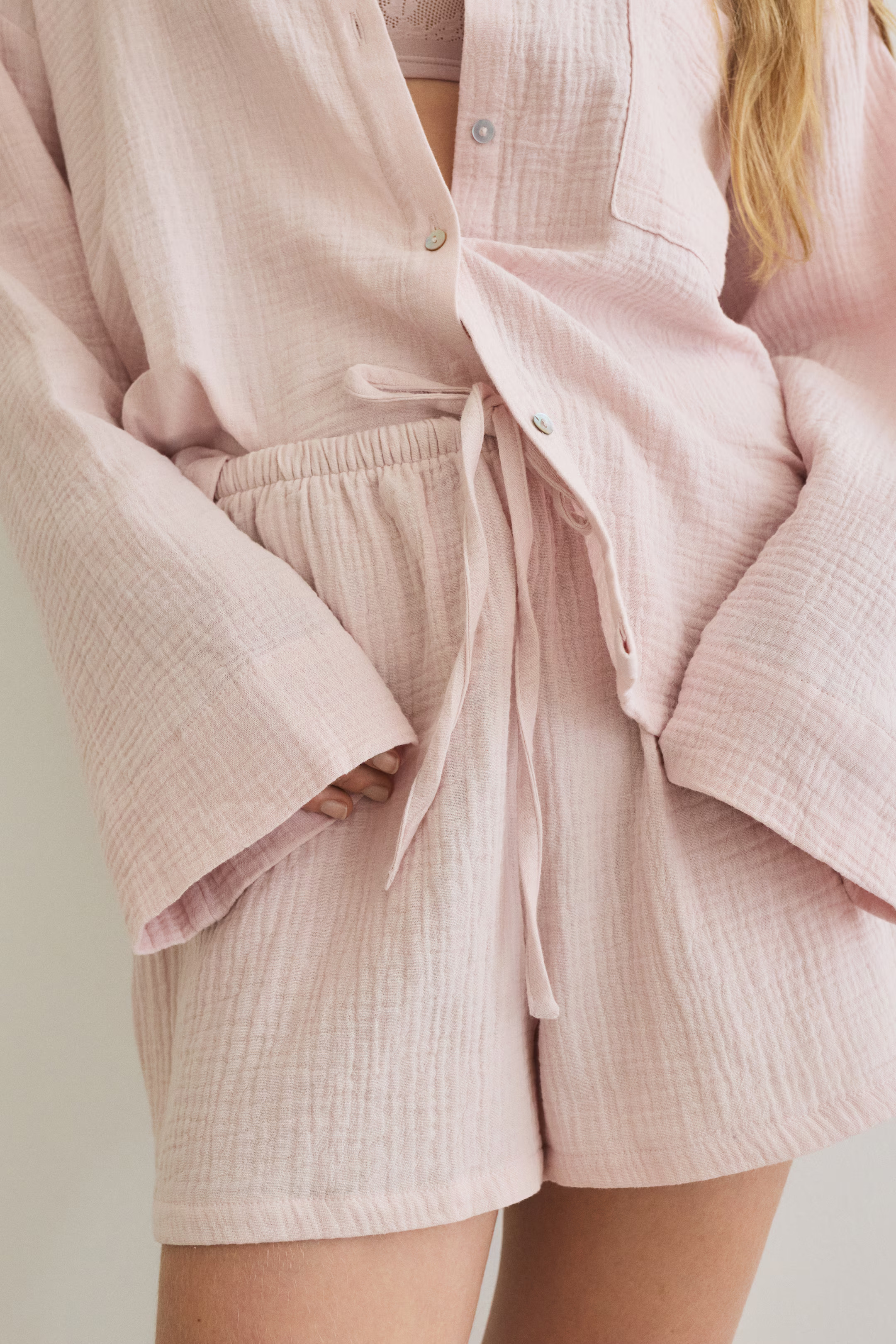 Light dusty pink | H&M (US + CA)