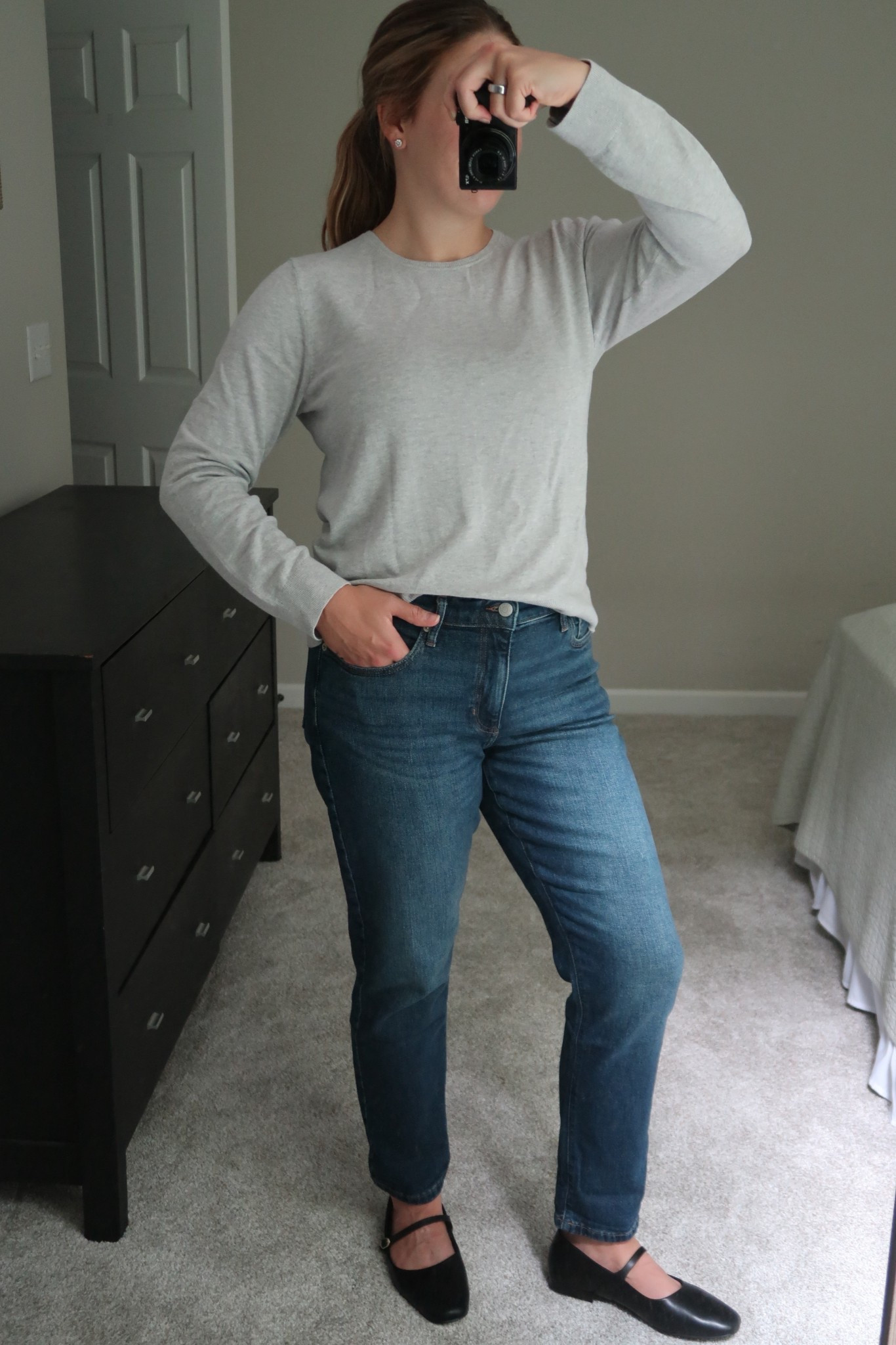 Building a capsule wardrobe postpartum of clothes that FIT from places I love! 

All on major, major sale from BR factory✨

#capsulewardrobe #falloutfit #classicoutfit #heathergrey #jeans 

#LTKFindsUnder50 #LTKSaleAlert #LTKMidsize